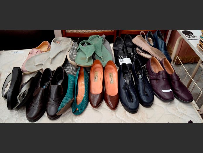 ASSORTED LADIES SHOES