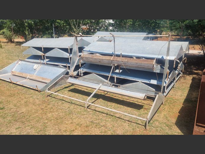 30X BREEDING CHICKEN ROOFS