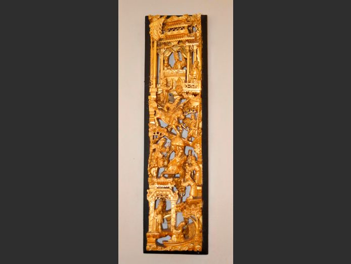 ORNATELY CARVED & GILDED TEMPLE PANEL, 59 x 16cm