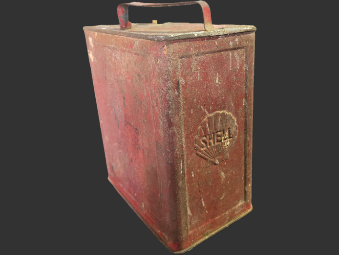 VINTAGE SHELL OIL CAN