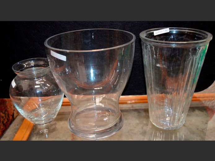 LOT OF 3: GLASS VASES [Tiny chip to rim of 1]