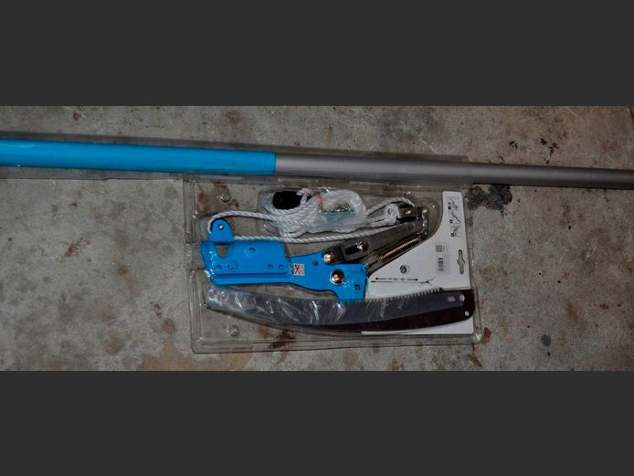 PRUNING SHEARS