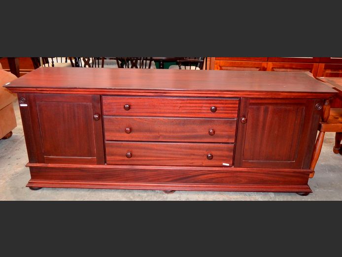 WETHERLYS 3-DRAWER SIDEBOARD, 220 x 58 x 83cm