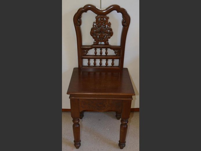 CARVED ROSEWOOD HALL CHAIR