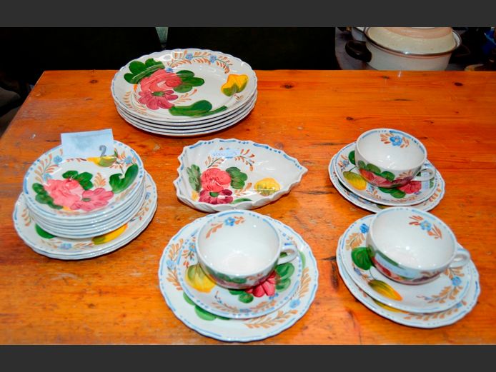 SIMPSONS "BELLE FIORE" 25-PIECE PART DINNER SET