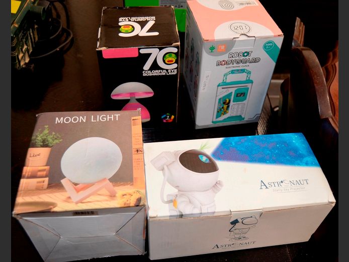 3D MOON LAMP, ASTRONAUT SKY PROJECTOR, MUSHROOM LAMP, etc [Untested]