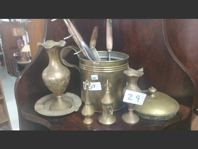 Lot brass smalls