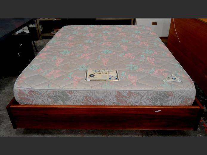 KIAAT QUEEN EXTRA LENGTH DIVAN WITH CLOUD NINE MATTRESS