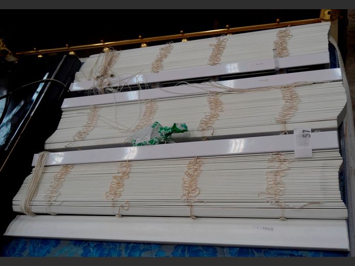 LOT OF 3: WHITE WOODEN VENETIAN BLINDS, 86.5cm Wide