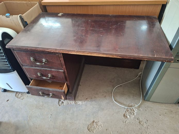 Office Desk 