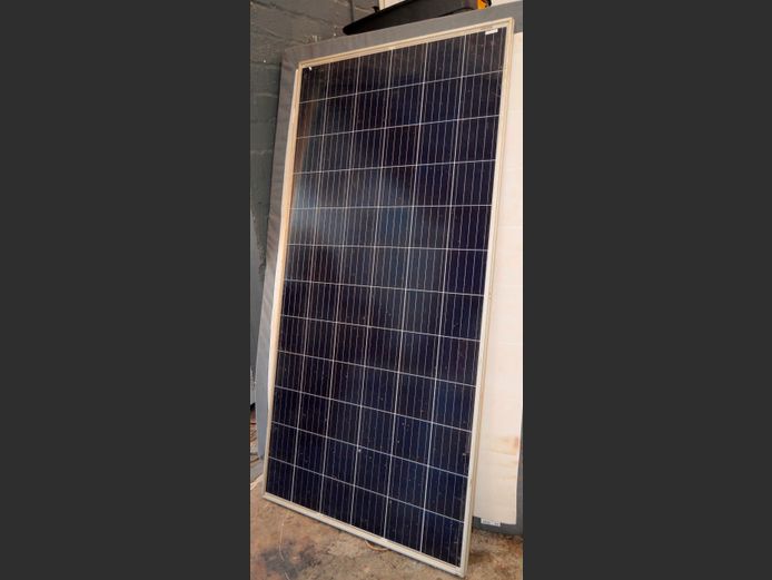 CANADIAN SOLAR 330W SOLAR PANEL, 196 x 99cm [Used]