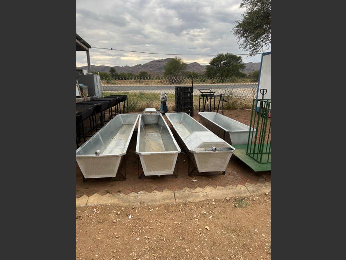 Livestock water trough