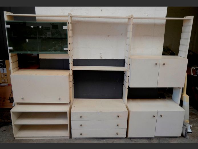 1980's STYLE WHITE PAINTED MODULAR WALL UNIT, 272 x 46 x 190cm