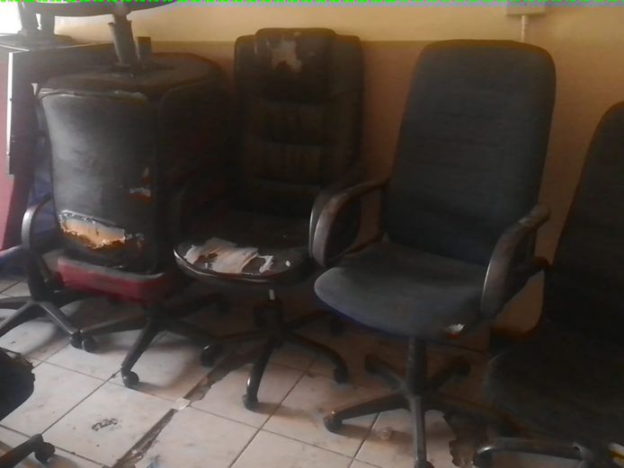 Assorted Office chairs scrap