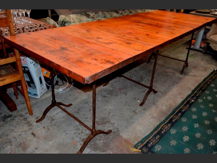 OREGON PINE TABLE TOP ON 3 VINTAGE CAST IRON TRESTLES, 255 x 95 x 80cm