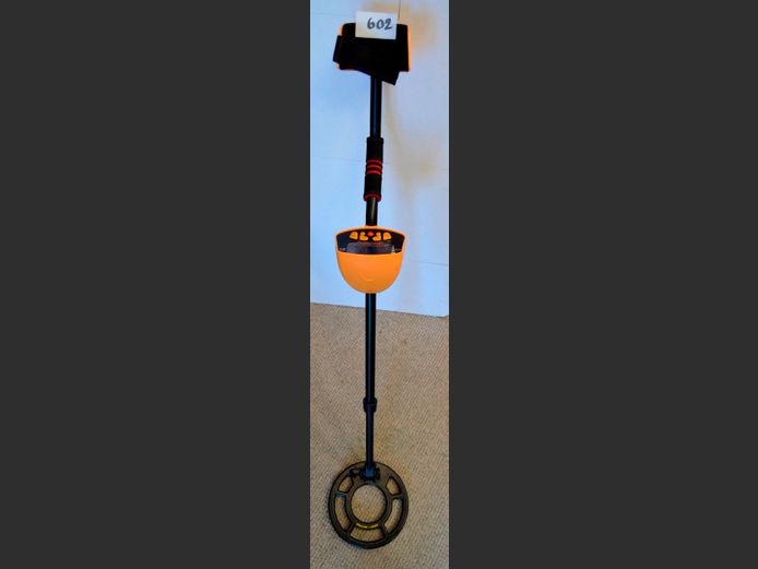 GOLD SNIPER METAL DETECTOR [Switches on, untested further]