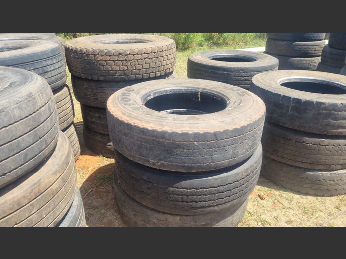 315/80R22.5 TYRES X7