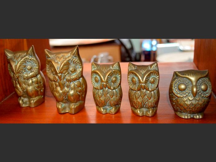 SET OF 5 BRASS OWL PAPERWEIGHTS