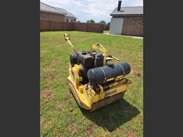 Bomag walk behind roller with trailer