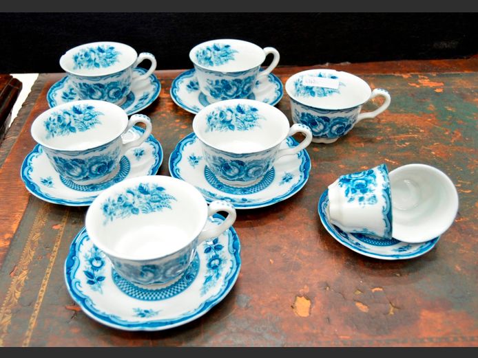 BLUE ROSE TEA CUPS & SAUCERS [14 Pieces]