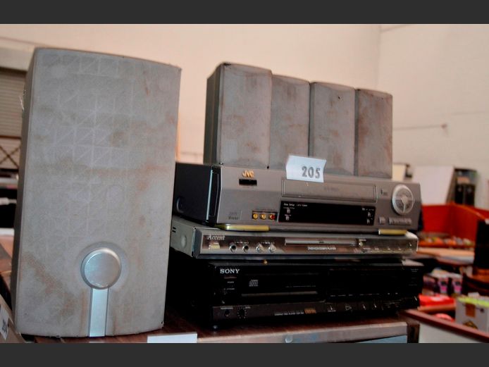ACCENT DVD PLAYER, SONY CD PLAYER, etc [Switch on, faulty, watermarks to speakers]