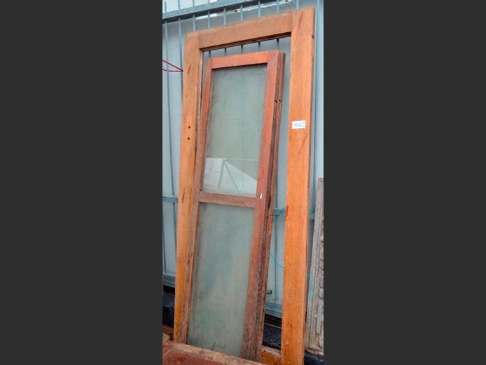 LOT: 3 x MERANTI DOORS [1 needs glass]