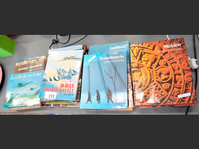 ASSORTED COFFEE TABLE BOOKS