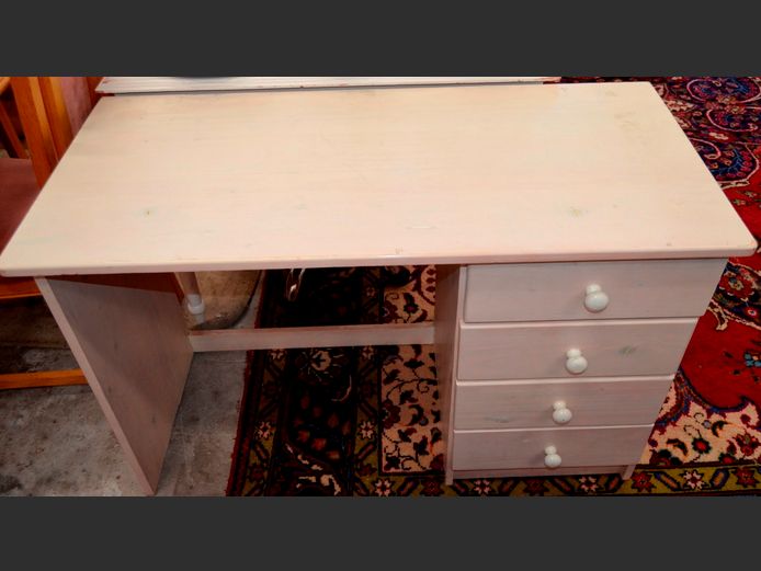 PINE UNDER WHITE PAINT 4-DRAWER DESK, 112 x 52 x 74cm