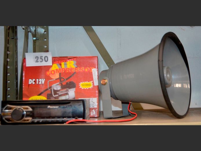LOT: 12V CAR COMPRESSOR, PIONEER CAR CD/RADIO, etc [Untested]