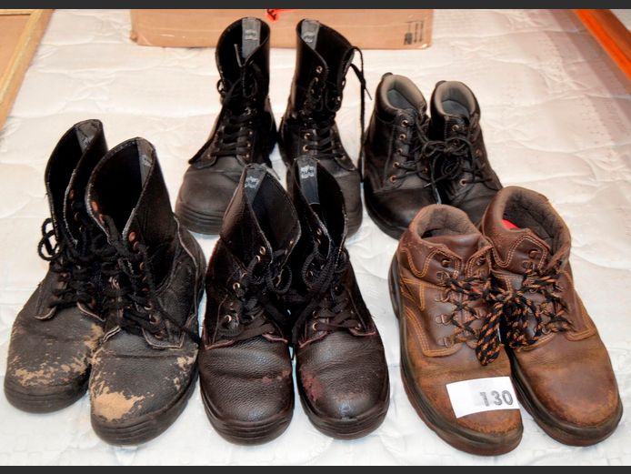 LOT: SAFETY BOOTS