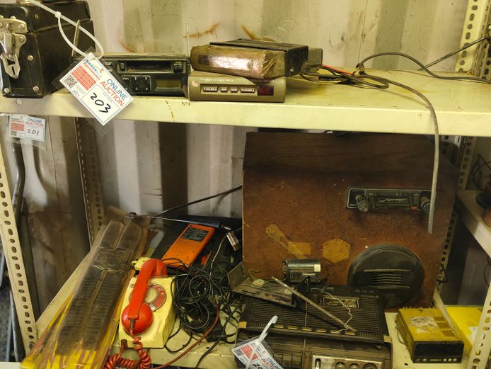 VARIOUS OLD RADIOS ETC