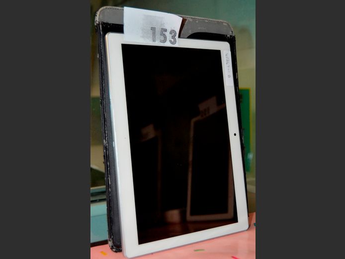 PROLINE 10" TABLET [Untested, no charger]