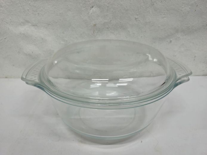 Vintage Clear Pyrex-Style Glass Casserole Dish with Lid