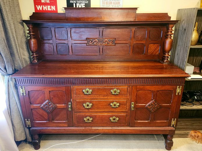 Rhodesian Teak Sideboard 