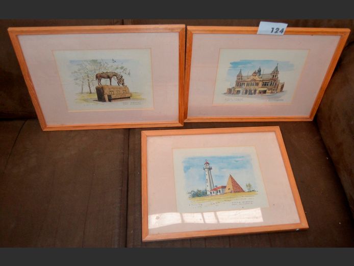 SET OF 3 FRAMED VINTAGE PRINTS, 24 x 20cm [Frames need a little attention]