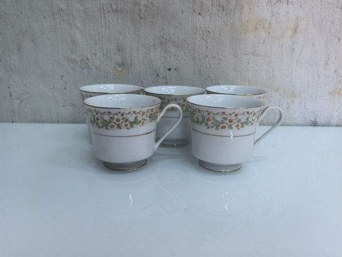 Set of 5 Vintage Fine China Tea Cups
