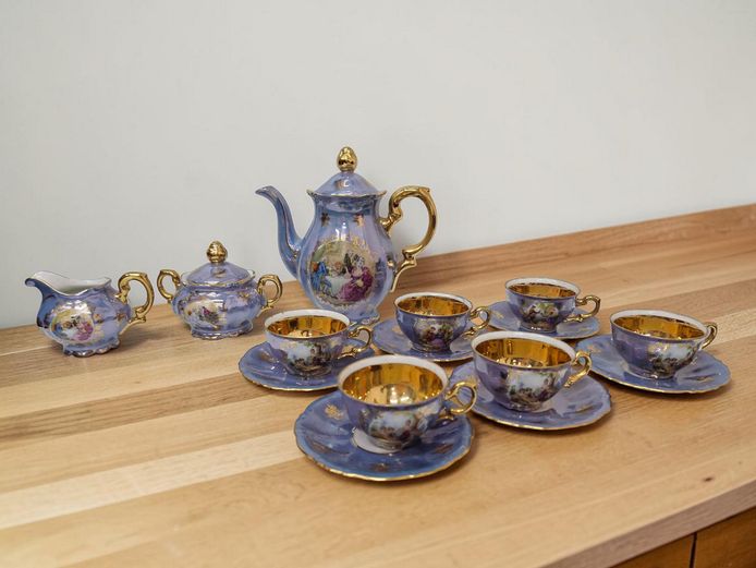 Exquisite Bavaria Porcelain Fragonard Courting Couples Coffee Service
