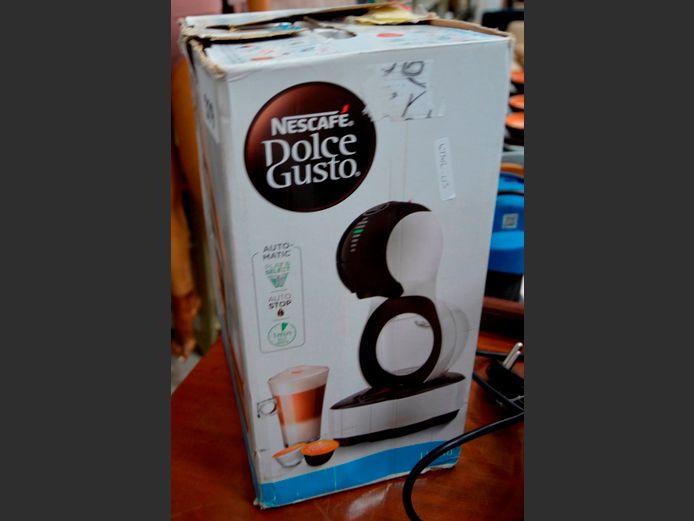 NESCAFE DOLCE GUSTO LUMIO [Switches on, untested further]