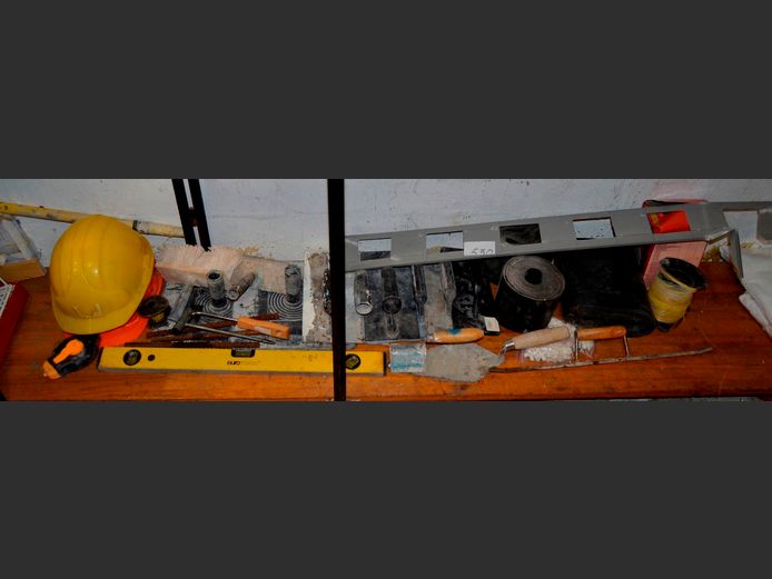 TROWELS, PLASTIC FLOATS, LEVEL, HARD HAT, etc