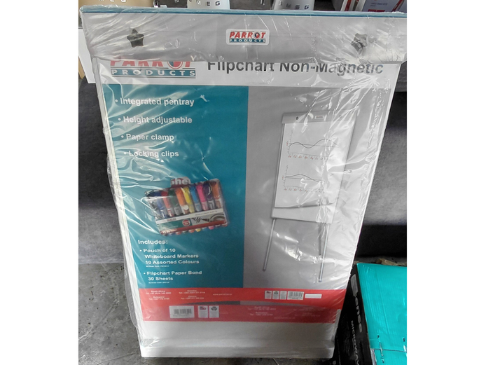 LOT OF 2 PARROT FLIPCHART NON MAGNETIC WHITEBOARD 