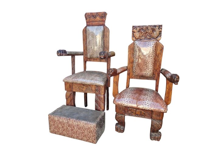 Zulu Royal King's Traditional Chair with Carved Lion Heads