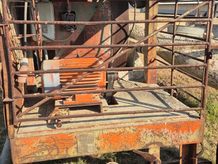 VULCAN CARWIL CEMENT MIXER
