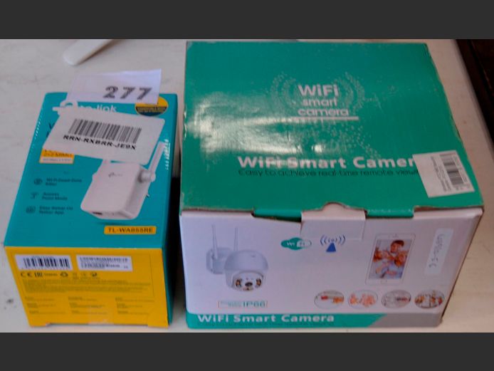 WI-FI SMART CAMERA & A TP LINK RANGE EXTENDER [Untested]