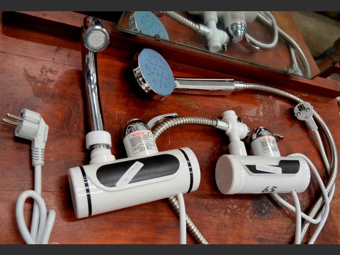 3000W HOT WATER FAUCET & A 3000W HOT WATER SHOWER [Untested] [9,10]