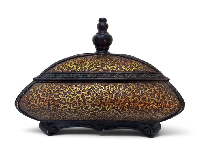 Ornate Baroque-Style Gilt Arabesque Ceramic Casket Box