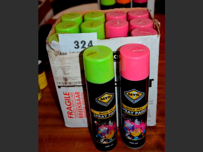 LOT: 12 x TINS SPRAY PAINT