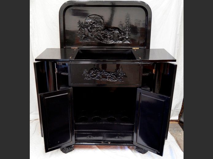 ANTIQUE CHINESE BLACK LACQUER COCKTAIL CABINET, 74cm Diameter x 56cm High