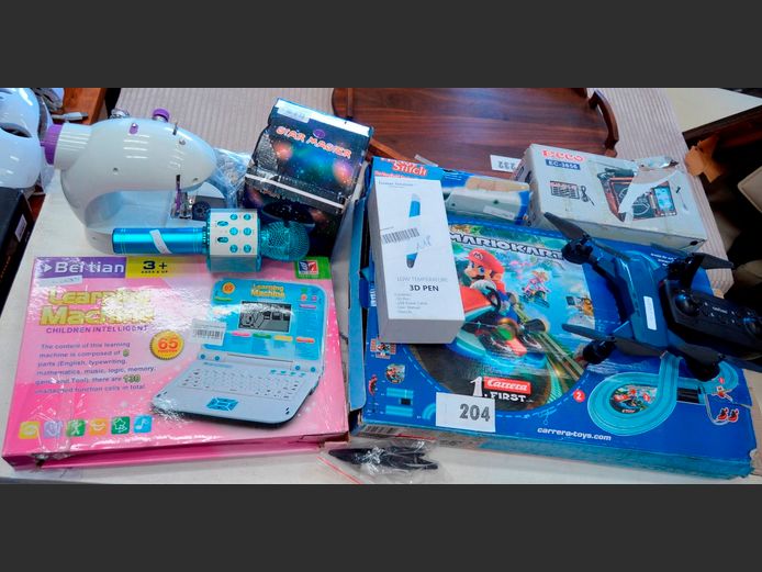 MINI SEWING MACHINE, HAND HELD SEWING MACHINE, STAR LIGHT, etc [Untested]