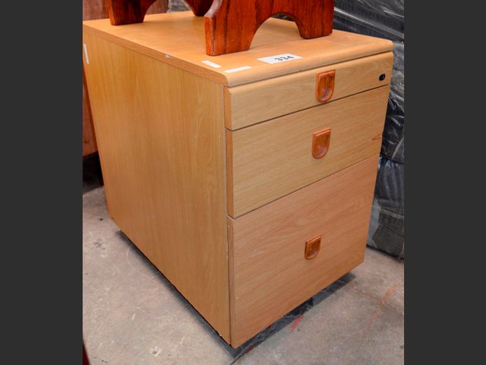 OAK FOIL 3-DRAWER PEDESTAL, 60 x 41.5 x 61cm