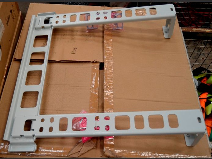 HEAVY DUTY WALL BRACKET WITH BOX, 69 x 67cm